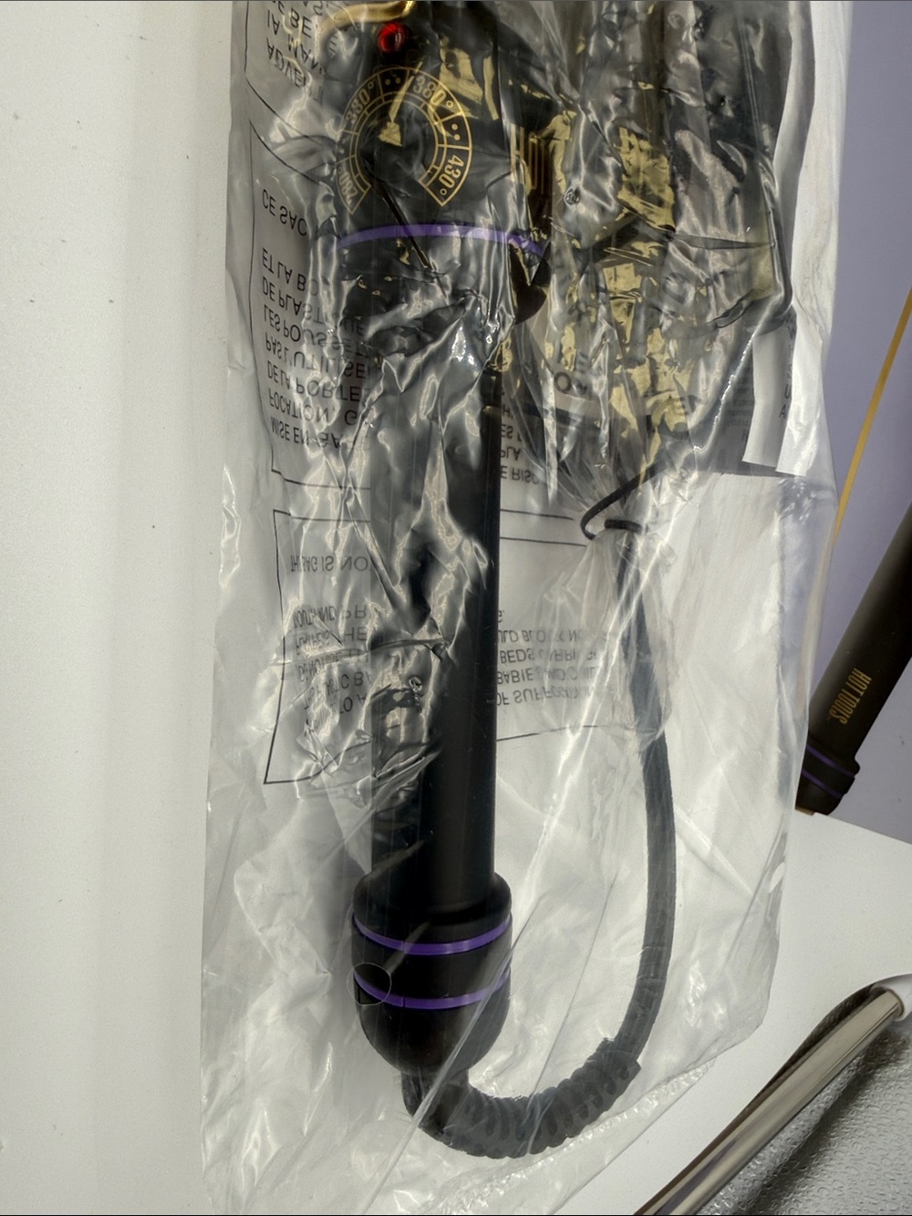 Hot Tools Pro Signature 1" Gold Curling Iron - Picture 4 of 7